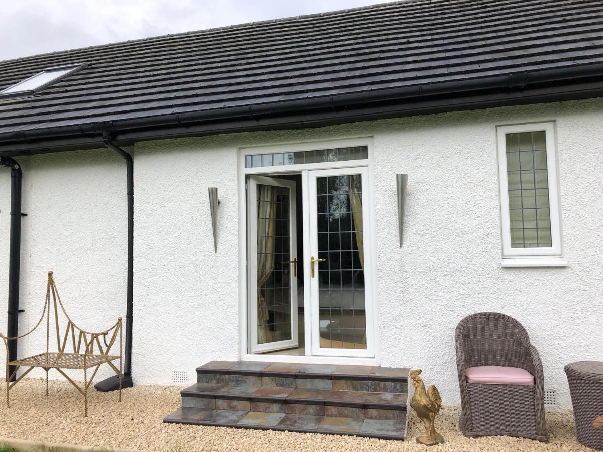 Retreat At The Knowe Auchincruive Estate Bed and Breakfast Ayr Exteriör bild